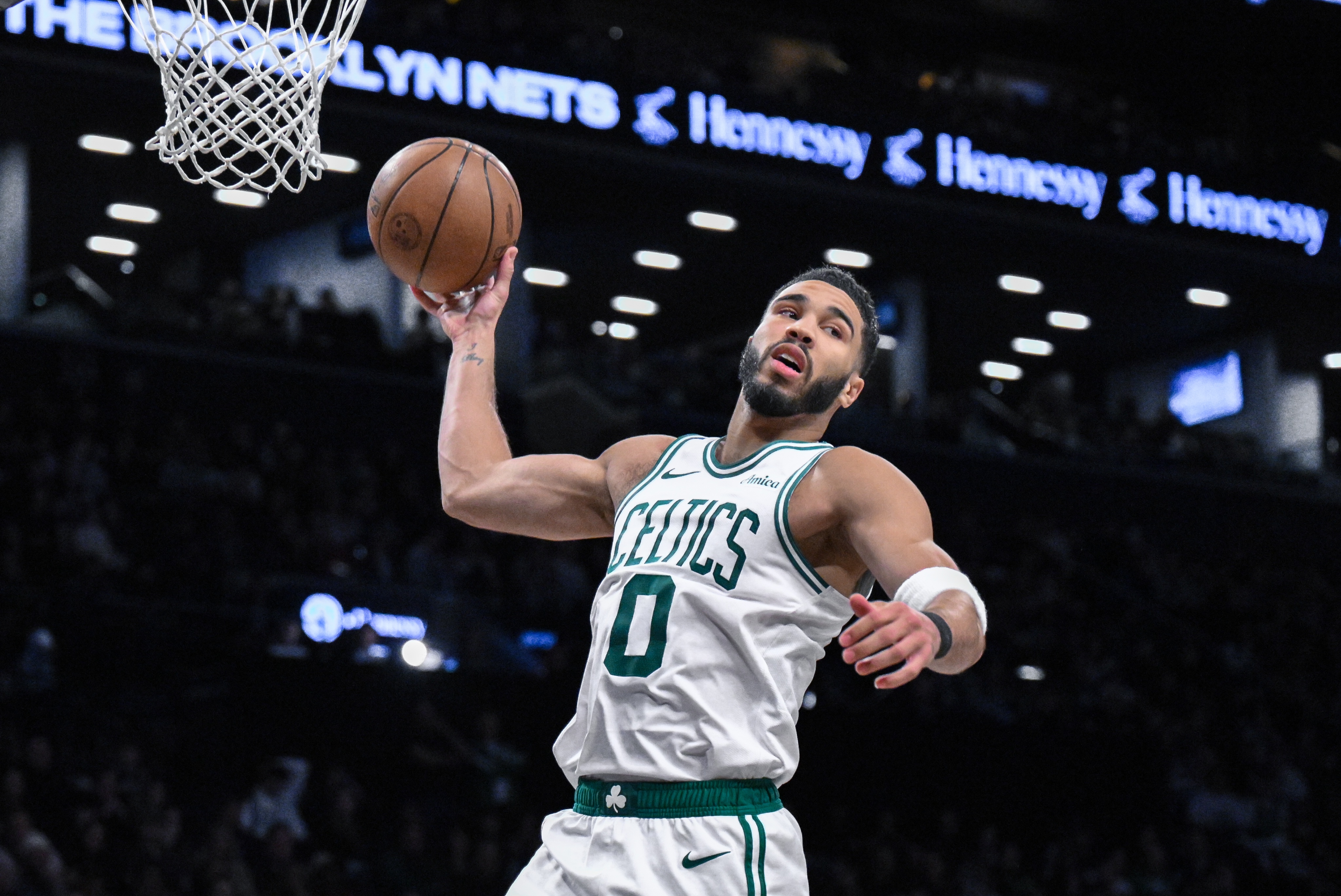 塔图姆连续十五场比赛得分超过重要助攻，巴黎圣日耳曼不断突破！的简单介绍