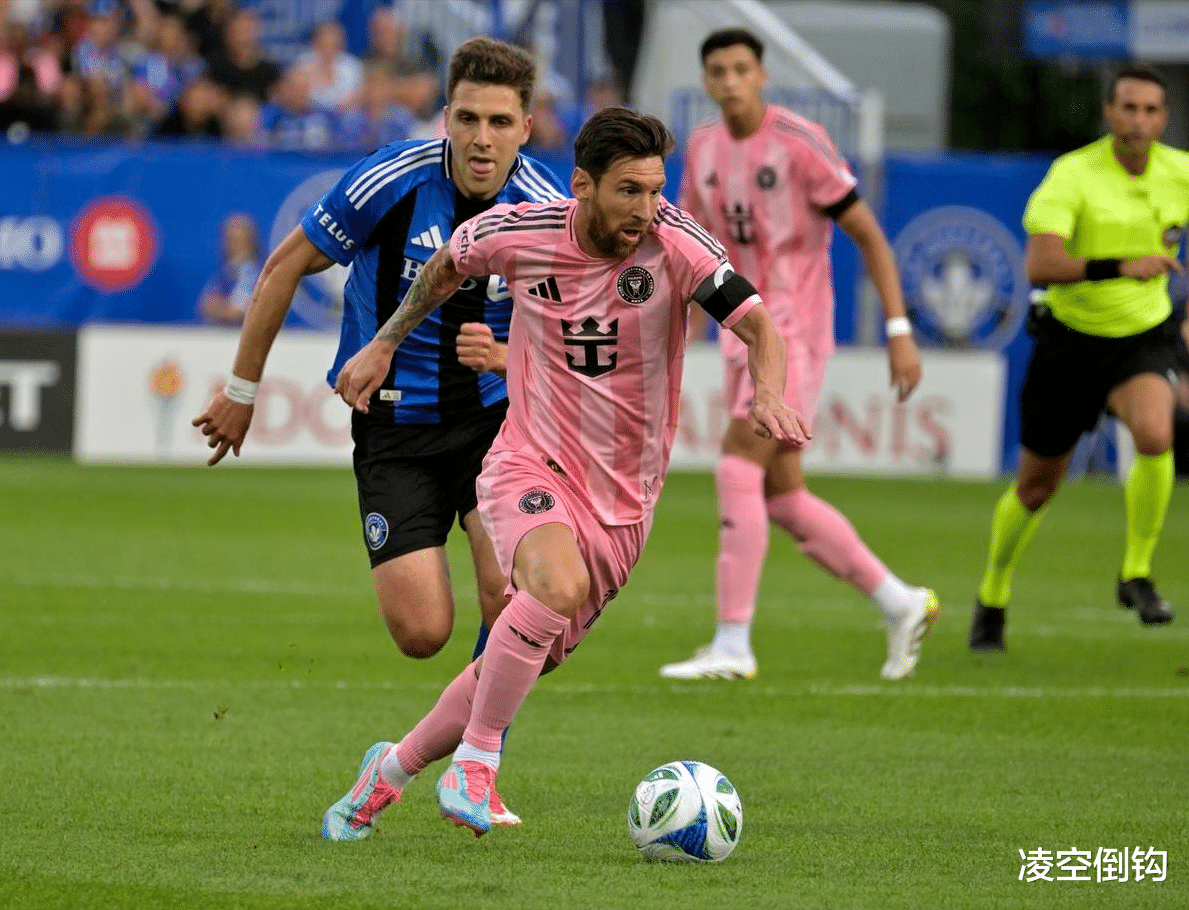 乐鱼官网-梅西新星比赛局势复杂表现突出，FPX前途光明！观众掌声雷动-乐鱼官网