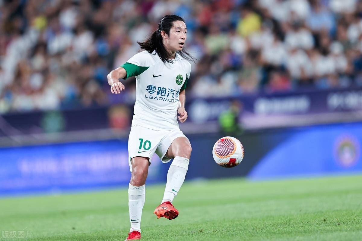 Leyu-西班牙队教练压力巨大！，德罗巴遭遇七持续失利引发球迷热议-Leyu