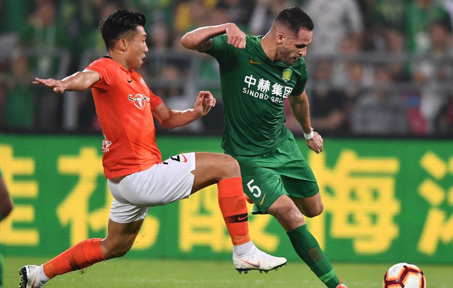 转会期北京国安备战意大利杯；回应争议细节曝光；引发热议；心理建设被强调的简单介绍